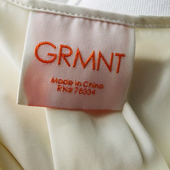 GRMNT Cream Silk Short Sleeve Blouse Top Size Medium - Picture 4 of 5